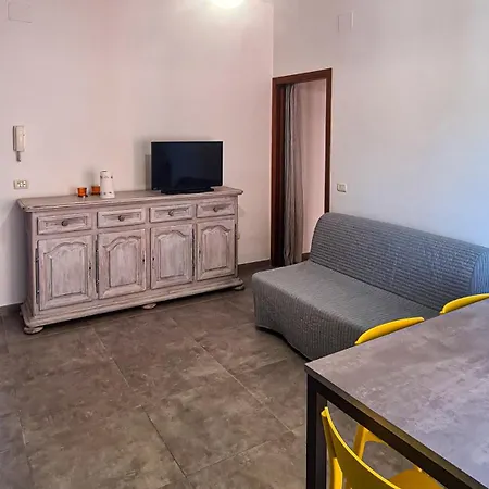 Anna & Maio Apartment *